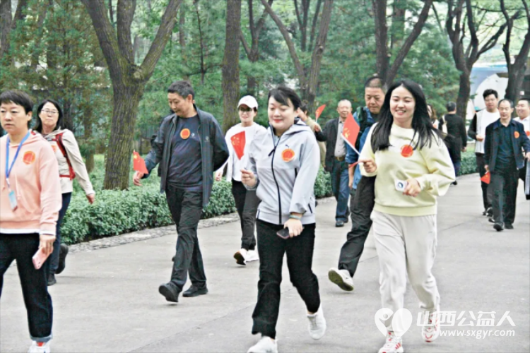 民建太原市委会举行庆祝中华人民共和国成立75周年暨2024年健步行活动 - 第8张 - 山西公益人 民建太原市委会举行庆祝中华人民共和国成立75周年暨2024年健步行活动 - 第8张