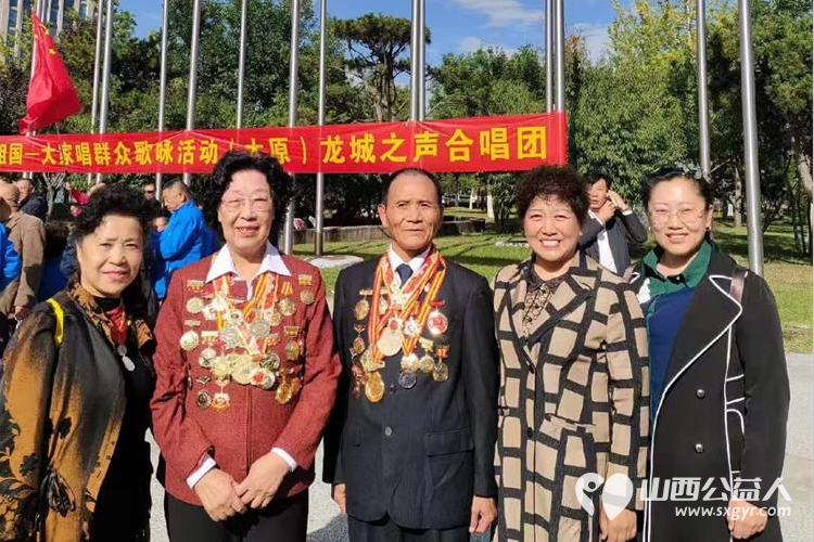 太原学花志愿服务中心参加山西红星红文化传媒有限公司和龙城之声合唱团举办的国庆75周年庆祝活动 - 第9张