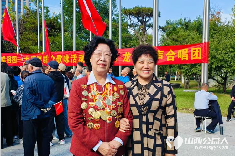 太原学花志愿服务中心参加山西红星红文化传媒有限公司和龙城之声合唱团举办的国庆75周年庆祝活动 - 第6张