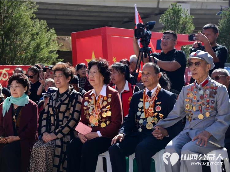 太原学花志愿服务中心去陕西绥德郝家村参加山西红星红文化传媒有限公司举办的红色教育活动 - 第3张 - 山西公益人 太原学花志愿服务中心去陕西绥德郝家村参加山西红星红文化传媒有限公司举办的红色教育活动 - 第3张