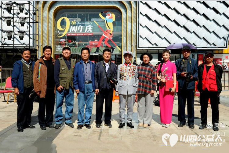 省城学雷锋志愿服务总团、金海通艺术团参加龙湖万达广场2024年庆“国庆”文艺演出 - 第3张