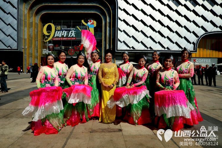 省城学雷锋志愿服务总团、金海通艺术团参加龙湖万达广场2024年庆“国庆”文艺演出 - 第22张