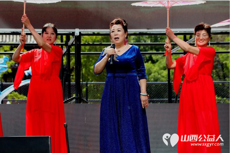 省城学雷锋志愿服务总团、金海通艺术团参加龙湖万达广场2024年庆“国庆”文艺演出 - 第36张