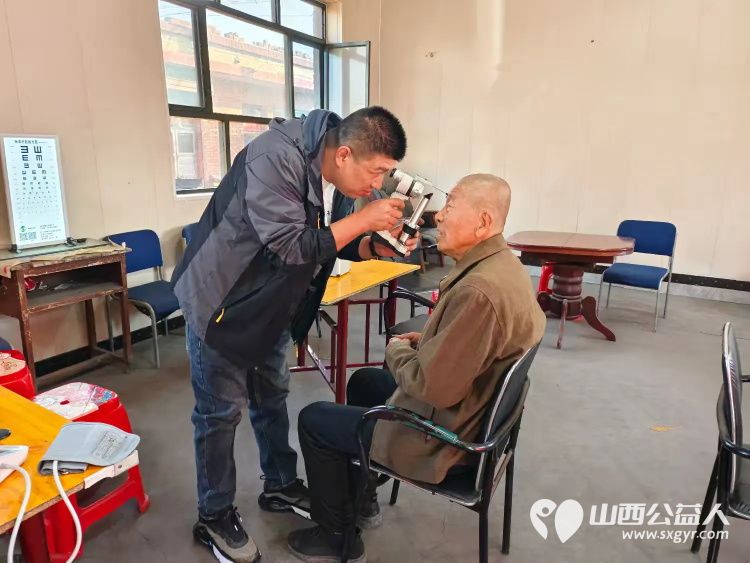 2024年10月8日介休市敬老协会孝善行之敬老爱老助老行动公益活动走进义安镇南盐场村 - 第21张 - 山西公益人 2024年10月8日介休市敬老协会孝善行之敬老爱老助老行动公益活动走进义安镇南盐场村 - 第21张