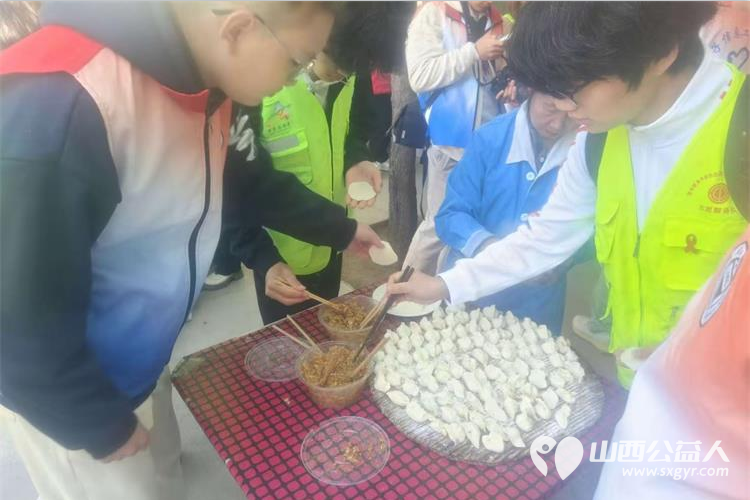 志愿暖重阳 ¦ 晋中新青年高校志愿者联合服务中心开展“尊老敬老爱老”志愿服务活动 - 第9张