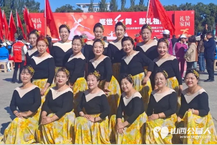 正能量公益山西灵丘县平型关义工联合会协助灵丘县文化和旅游局及县文化馆分别举办了红歌大合唱与盛世红舞礼赞中国系列活动 - 第9张