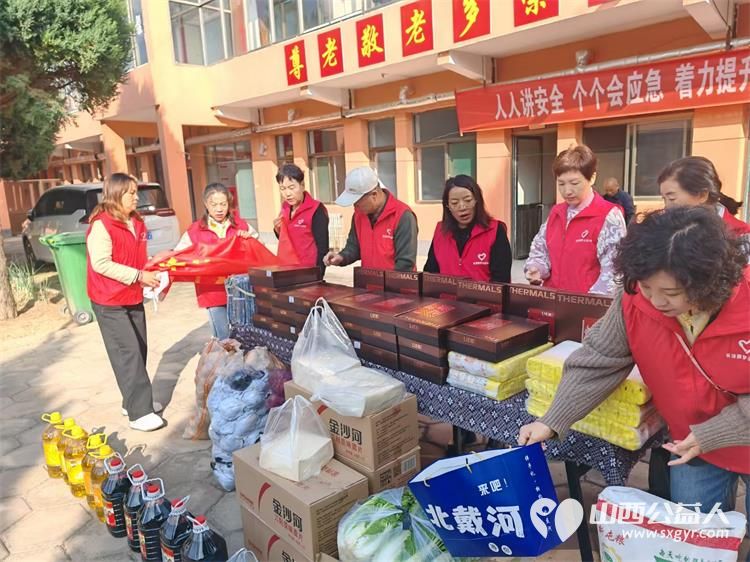 长治圆梦公益志愿者们为潞城区福康寿敬老院老人们送来了生活必需品有米面油菜食品床品保暖服等希望我们的爱心能给敬老院的老人们送去温暖与幸福 - 第9张