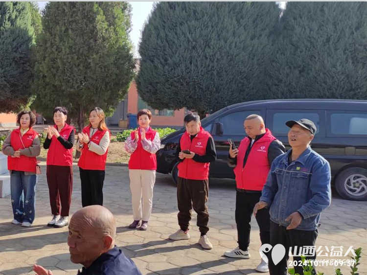 长治圆梦公益志愿者们为潞城区福康寿敬老院老人们送来了生活必需品有米面油菜食品床品保暖服等希望我们的爱心能给敬老院的老人们送去温暖与幸福 - 第22张