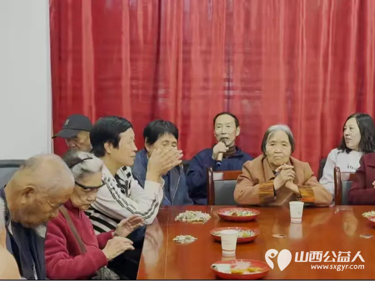 重阳节，武乡县太东社区开展“九九重阳节 浓浓敬老情”重阳节主题活动 - 第9张