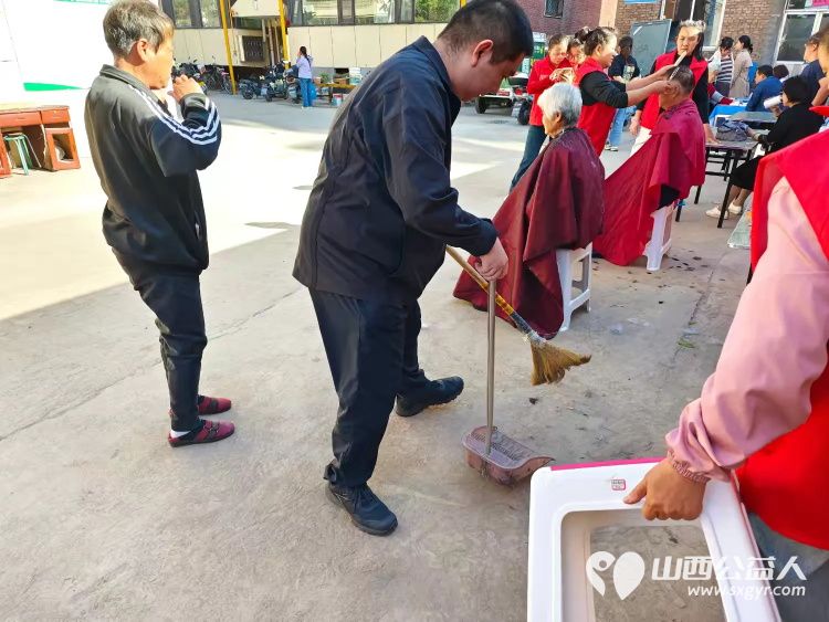 10月11日重阳节志愿服务进社区健康活动暖人心介休市敬老协会服务北关街道新华南街社区老年居民 - 第18张 - 山西公益人 10月11日重阳节志愿服务进社区健康活动暖人心介休市敬老协会服务北关街道新华南街社区老年居民 - 第18张