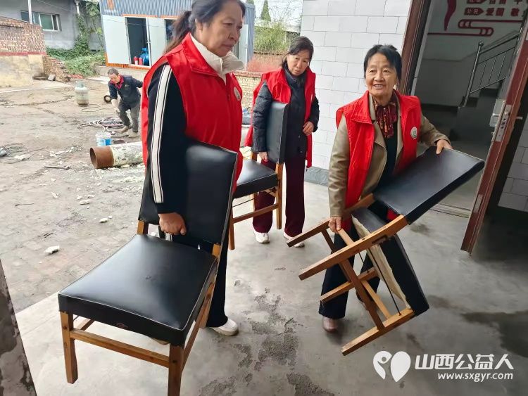 介休市敬老协会10月19日孝善行之敬老爱老助老行动在洪山镇崇贤村进行 - 第8张 - 山西公益人 介休市敬老协会10月19日孝善行之敬老爱老助老行动在洪山镇崇贤村进行 - 第8张