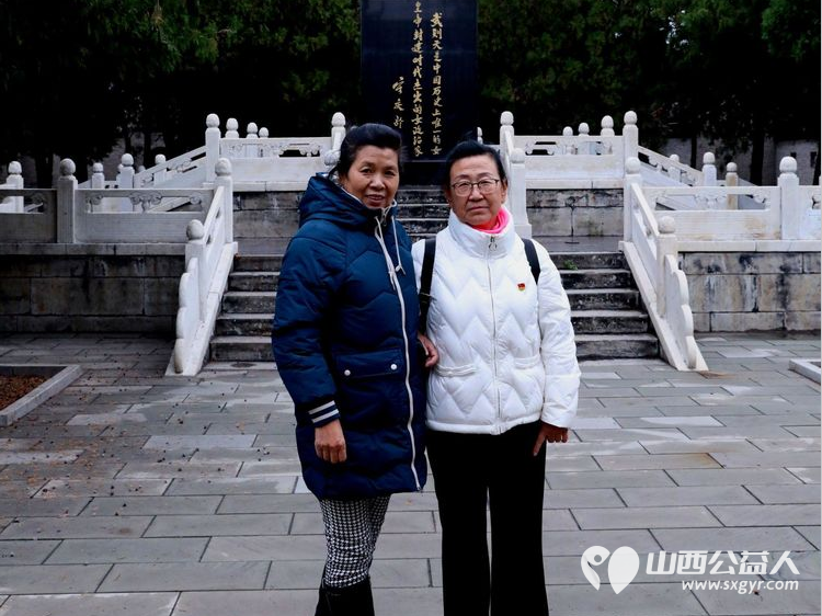 太原市广场舞协会党支部组织了弘扬胡兰精神，传承红色基因为主题的党日活动 - 第19张