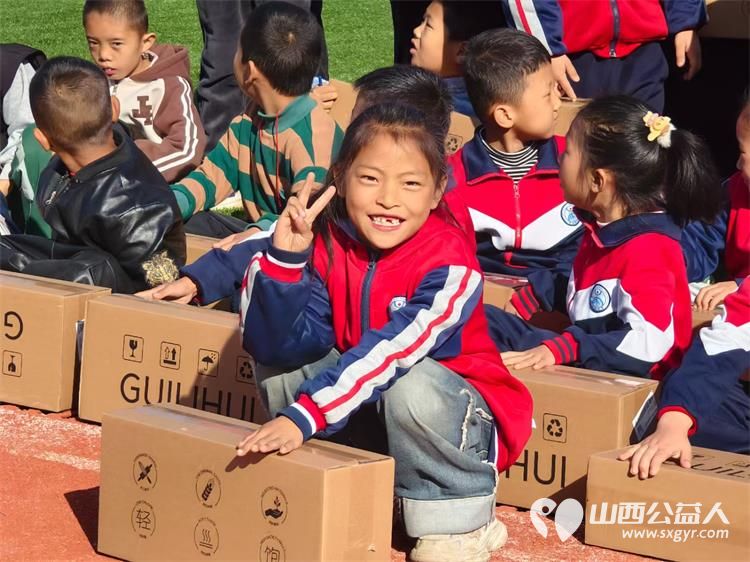 石楼县青年志愿者协会携手山西众信公益基金在石楼县成功启动了其温情满满的“尝尝幸福的味道”公益项目 - 第9张