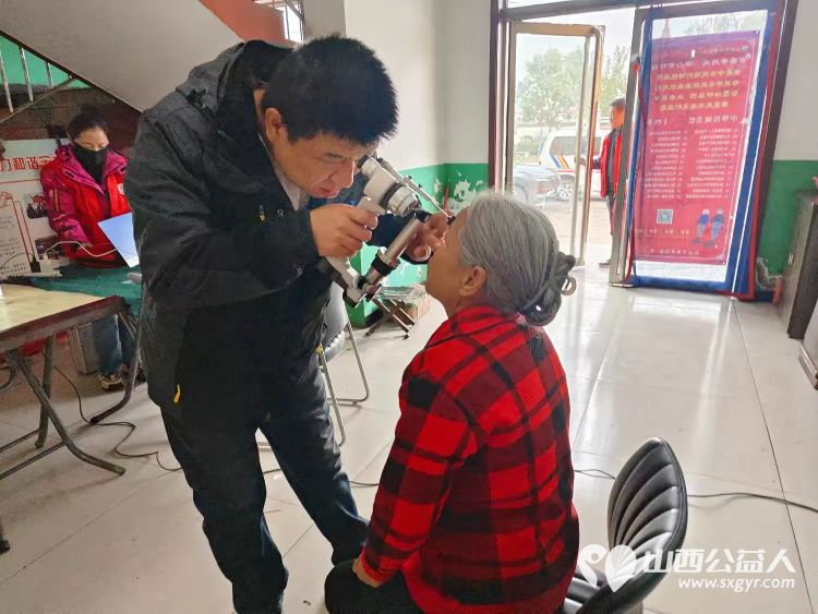 介休市敬老协会“孝善行”之敬老爱老助老行动2024年11月2日走进宋古乡宋安村服务老年村民 - 第14张 - 山西公益人 介休市敬老协会“孝善行”之敬老爱老助老行动2024年11月2日走进宋古乡宋安村服务老年村民 - 第14张