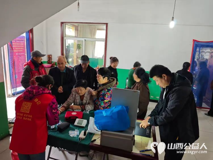 介休市敬老协会“孝善行”之敬老爱老助老行动2024年11月2日走进宋古乡宋安村服务老年村民 - 第8张 - 山西公益人 介休市敬老协会“孝善行”之敬老爱老助老行动2024年11月2日走进宋古乡宋安村服务老年村民 - 第8张