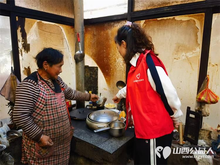 汇聚公益力量缔造幸福家园 长治圆梦公益协会志愿者们去平顺县芦芽村看望孤寡老人赠送棉衣棉被食品和生活用品 - 第62张