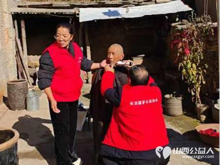 汇聚公益力量缔造幸福家园 长治圆梦公益协会志愿者们去平顺县芦芽村看望孤寡老人赠送棉衣棉被食品和生活用品 - 第41张