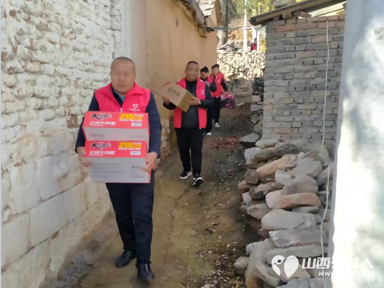 汇聚公益力量缔造幸福家园 长治圆梦公益协会志愿者们去平顺县芦芽村看望孤寡老人赠送棉衣棉被食品和生活用品 - 第56张