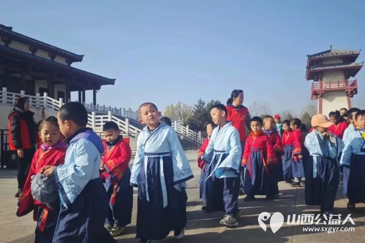 探索历史脉络启迪成长心灵 正能量公益灵丘县平型关义工联合会携手县少年宫组织青少年踏上旨在文化传承与心灵启迪的伙伴领航站陪伴辅导之旅 - 第14张