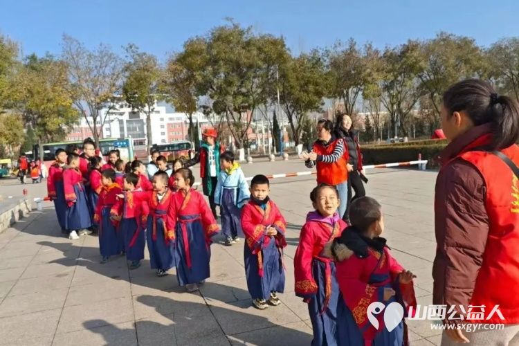 探索历史脉络启迪成长心灵 正能量公益灵丘县平型关义工联合会携手县少年宫组织青少年踏上旨在文化传承与心灵启迪的伙伴领航站陪伴辅导之旅 - 第5张