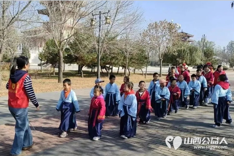 探索历史脉络启迪成长心灵 正能量公益灵丘县平型关义工联合会携手县少年宫组织青少年踏上旨在文化传承与心灵启迪的伙伴领航站陪伴辅导之旅 - 第4张