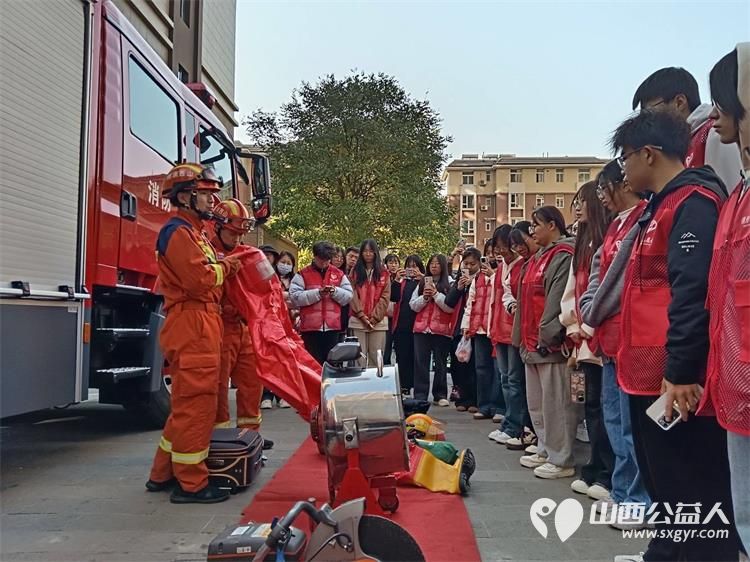 晋中新青年志愿者联合服务中心消防志愿者参加榆次区“119”消防月启动仪式 - 第7张 - 山西公益人 晋中新青年志愿者联合服务中心消防志愿者参加榆次区“119”消防月启动仪式 - 第7张