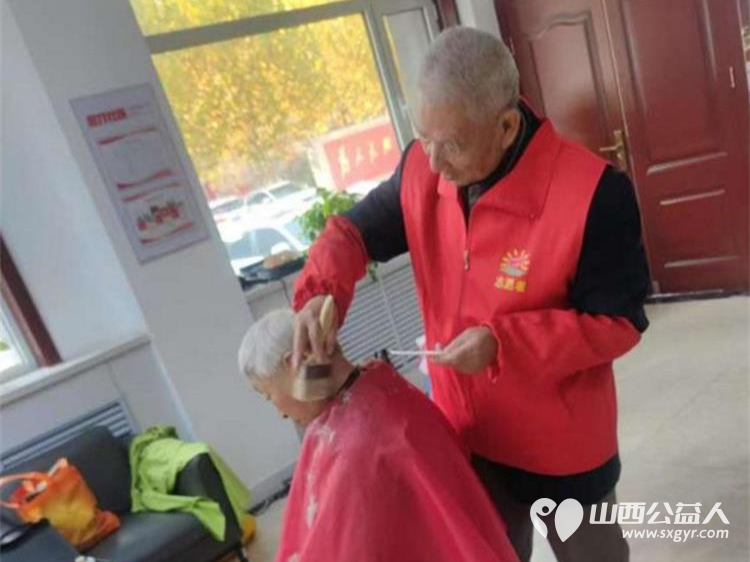 长治市阳光困境儿童帮扶协会走进长治市潞洲区潞才社区开展义务理发志愿服务活动 - 第9张 - 山西公益人 长治市阳光困境儿童帮扶协会走进长治市潞洲区潞才社区开展义务理发志愿服务活动 - 第9张