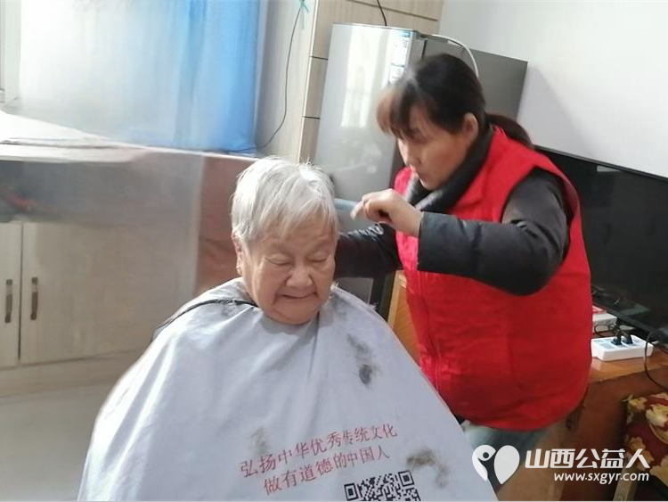 介休市敬老协会健康活动暖人心11月6日走进东南街道段家巷社区、福源老年康复服务中心服务老人 - 第18张 - 山西公益人 介休市敬老协会健康活动暖人心11月6日走进东南街道段家巷社区、福源老年康复服务中心服务老人 - 第18张