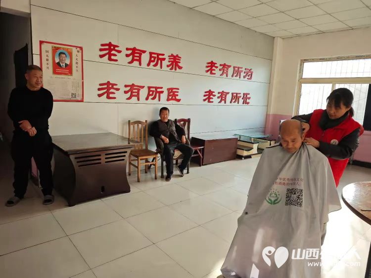 介休市敬老协会健康活动暖人心11月6日走进东南街道段家巷社区、福源老年康复服务中心服务老人 - 第15张 - 山西公益人 介休市敬老协会健康活动暖人心11月6日走进东南街道段家巷社区、福源老年康复服务中心服务老人 - 第15张