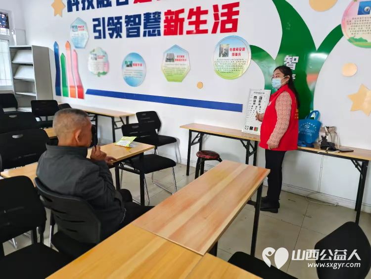 介休市敬老协会健康活动暖人心11月6日走进东南街道段家巷社区、福源老年康复服务中心服务老人 - 第8张 - 山西公益人 介休市敬老协会健康活动暖人心11月6日走进东南街道段家巷社区、福源老年康复服务中心服务老人 - 第8张