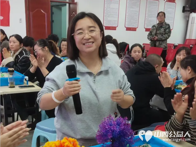 尖草坪区妇联朝阳社区爱心妈妈工作站为爱心妈妈志愿者开展沉浸式团体沙盘赋能系列培训 - 第4张 - 山西公益人 尖草坪区妇联朝阳社区爱心妈妈工作站为爱心妈妈志愿者开展沉浸式团体沙盘赋能系列培训 - 第4张