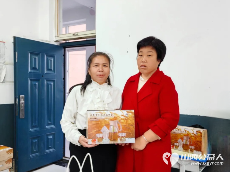 长治正能量公益协会海燕教育培训团队开展了慰问活动为学员们发放了精心准备的慰问品 - 第5张 - 山西公益人 长治正能量公益协会海燕教育培训团队开展了慰问活动为学员们发放了精心准备的慰问品 - 第5张