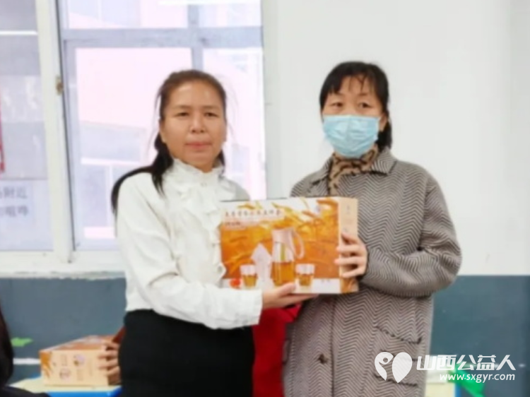 长治正能量公益协会海燕教育培训团队开展了慰问活动为学员们发放了精心准备的慰问品 - 第15张 - 山西公益人 长治正能量公益协会海燕教育培训团队开展了慰问活动为学员们发放了精心准备的慰问品 - 第15张