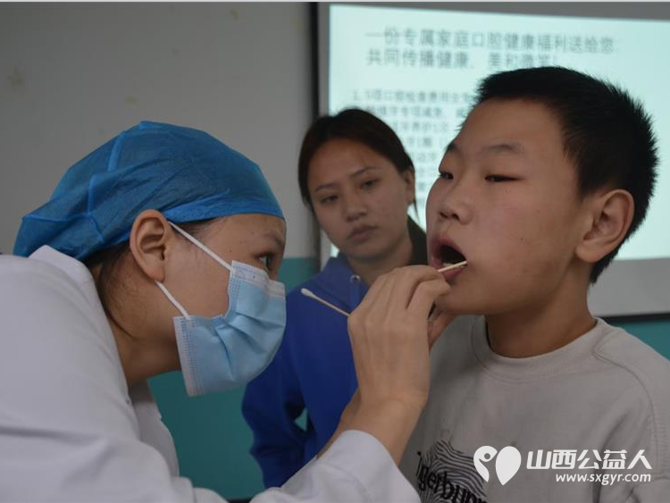 太原市可睦口腔组织医生在太原市灵星社区服务中心阳曲校区对孤独症孩子进行口腔保健知识普及和义诊 - 第7张 - 山西公益人 太原市可睦口腔组织医生在太原市灵星社区服务中心阳曲校区对孤独症孩子进行口腔保健知识普及和义诊 - 第7张