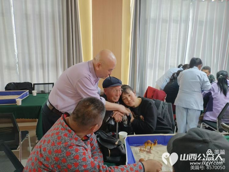 太原市苏延恒残疾人社会工作名家工作室“亮心助残”行动走进岚县残联,为残疾人点亮心灯 - 第4张 - 山西公益人 太原市苏延恒残疾人社会工作名家工作室“亮心助残”行动走进岚县残联,为残疾人点亮心灯 - 第4张