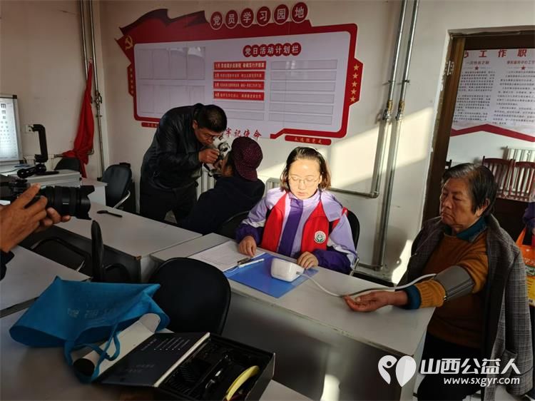 介休市敬老协会2024年11月16日“孝善行”之敬老爱老助老行动在洪山镇南两水村服务所有老人 - 第33张 - 山西公益人 介休市敬老协会2024年11月16日“孝善行”之敬老爱老助老行动在洪山镇南两水村服务所有老人 - 第33张