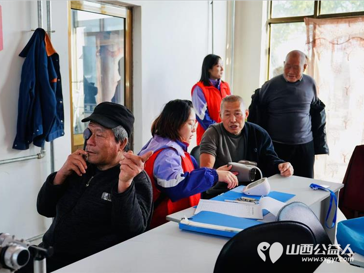 介休市敬老协会2024年11月16日“孝善行”之敬老爱老助老行动在洪山镇南两水村服务所有老人 - 第31张 - 山西公益人 介休市敬老协会2024年11月16日“孝善行”之敬老爱老助老行动在洪山镇南两水村服务所有老人 - 第31张