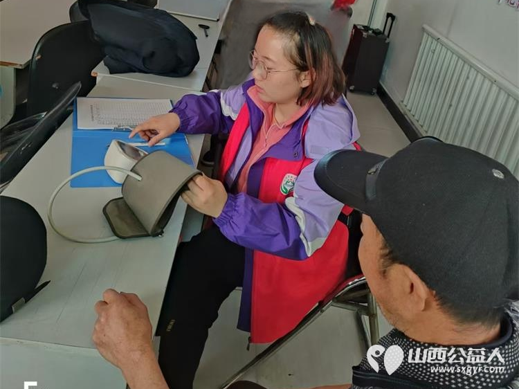 介休市敬老协会2024年11月16日“孝善行”之敬老爱老助老行动在洪山镇南两水村服务所有老人 - 第27张 - 山西公益人 介休市敬老协会2024年11月16日“孝善行”之敬老爱老助老行动在洪山镇南两水村服务所有老人 - 第27张