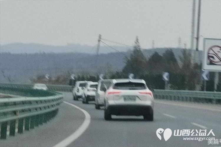 传承红色基因不忘初心砥砺前行 晋城市绿丝带志愿者协会党支部开展了走进桥岭村军鞋厂纪念馆红色教育基地参观学习的活动 - 第4张