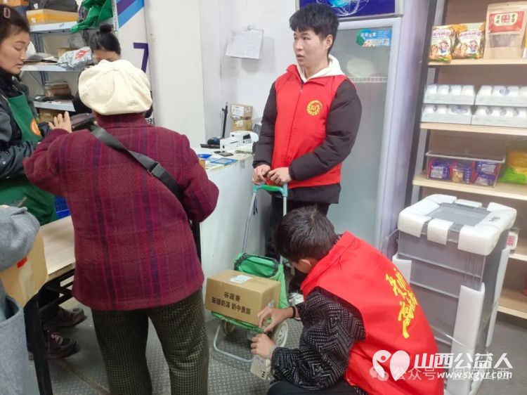 临汾市文明交通志愿者协会志愿者在尧都区漪汾花园社区开展人人学助老悠悠寸草心志愿服务活动 - 第9张