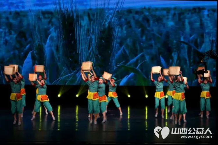 凝聚慈善之力携手关爱未来 山西省海养慈善基金会、太原市关爱下一代志愿者协会2024年爱心联合慈善文艺晚会在青年宫隆重举行 - 第40张