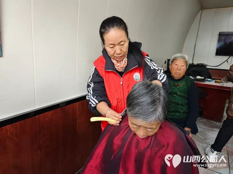 介休市敬老协会2024年11月30日敬老爱老助老行动在义安镇沙堡村举行为老人爱心理发义诊 - 第27张 - 山西公益人 介休市敬老协会2024年11月30日敬老爱老助老行动在义安镇沙堡村举行为老人爱心理发义诊 - 第27张