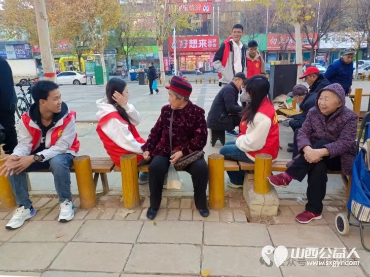 让温暖的阳光洒满社区--临汾市文明交通志愿者协会志愿者们来到漪汾花园社区开展人人学助老悠悠寸草心志愿服务活动 - 第1张