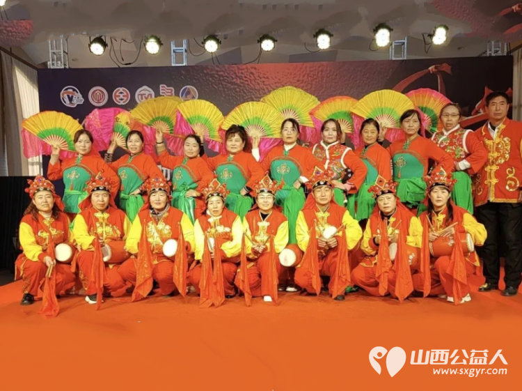 山西省文化发展基金会工会文化宣传志愿服务队应邀在小店区刘家堡村参加“乡村振兴共同富裕”文化演艺活动 - 第4张