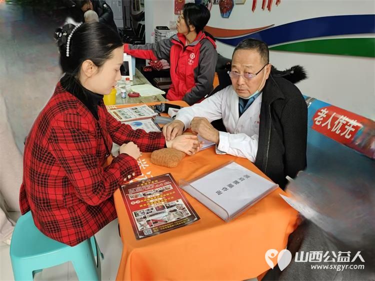 介休市敬老协会2024年12月4日“邻里一家亲”理发义诊志愿服务活动在西关街道馨园路社区举办 - 第23张 - 山西公益人 介休市敬老协会2024年12月4日“邻里一家亲”理发义诊志愿服务活动在西关街道馨园路社区举办 - 第23张