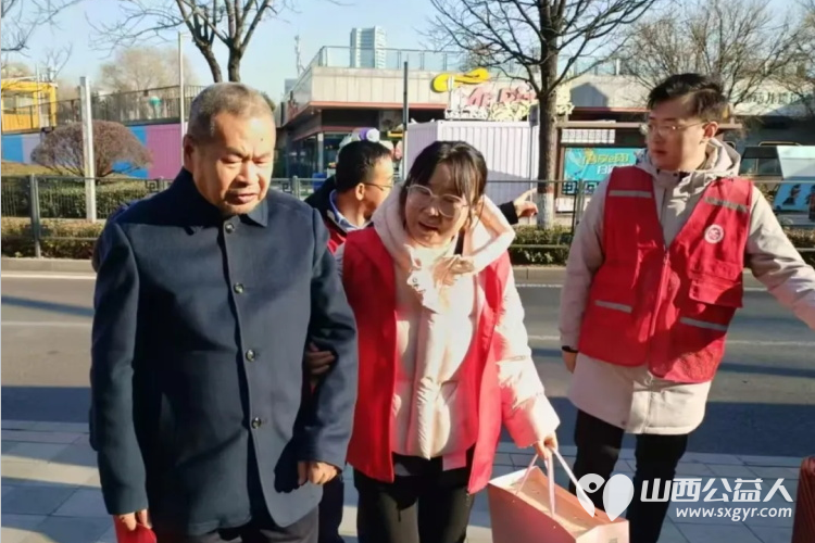 “陪你看电影”----山西省盲人协会、山西省图书馆国际残疾人日陪你看电影无障碍口述传递温情 - 第4张