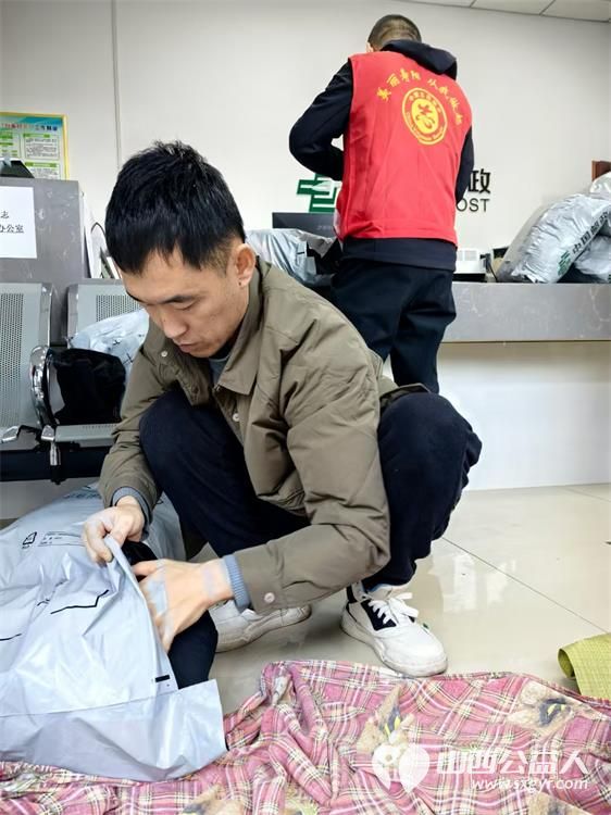 寿阳县卡卡公益组织志愿者捐衣邮寄四川省德格县错阿镇学校的孩子们 - 第8张 - 山西公益人 寿阳县卡卡公益组织志愿者捐衣邮寄四川省德格县错阿镇学校的孩子们 - 第8张