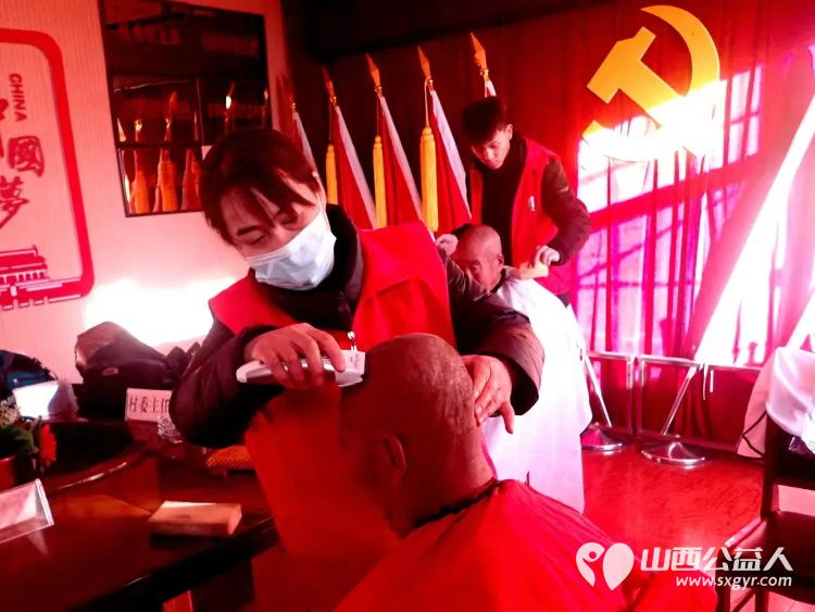 2024年12月7日介休市敬老协会“孝善行”之敬老爱老助老行动在义棠镇北角头村服务老人 - 第14张 - 山西公益人 2024年12月7日介休市敬老协会“孝善行”之敬老爱老助老行动在义棠镇北角头村服务老人 - 第14张