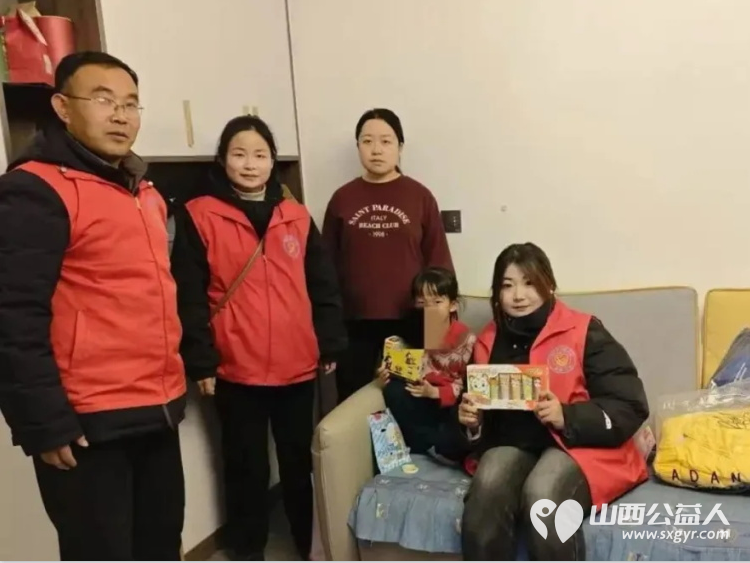 正能量公益山西灵丘县平型关义工联合会走进了武灵镇庄头村和灵源村的几家残疾儿童家庭给残疾儿童送去了特殊的关爱与温情的希望 - 第9张