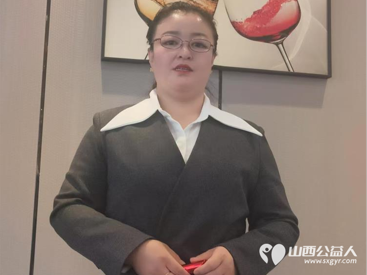 长治市小雨点公益志愿者协会思源分会组织志愿者带着驴肉、牛肉丸子、团子看望孤寡老人 - 第2张